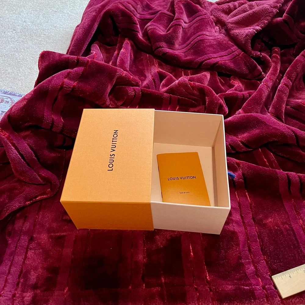 Authentic Louis Vuitton Box - Picture 13 of 13